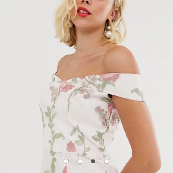 NWT Chi Chi London Floral Dress - Picture 2 of 10